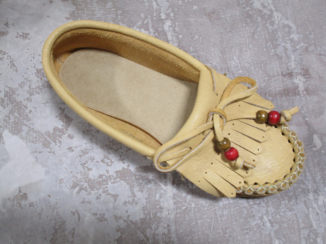 Size 9 Indigenous Native Made Moccasins Shoes Womens Shoes Slip Ons Moccasins 
